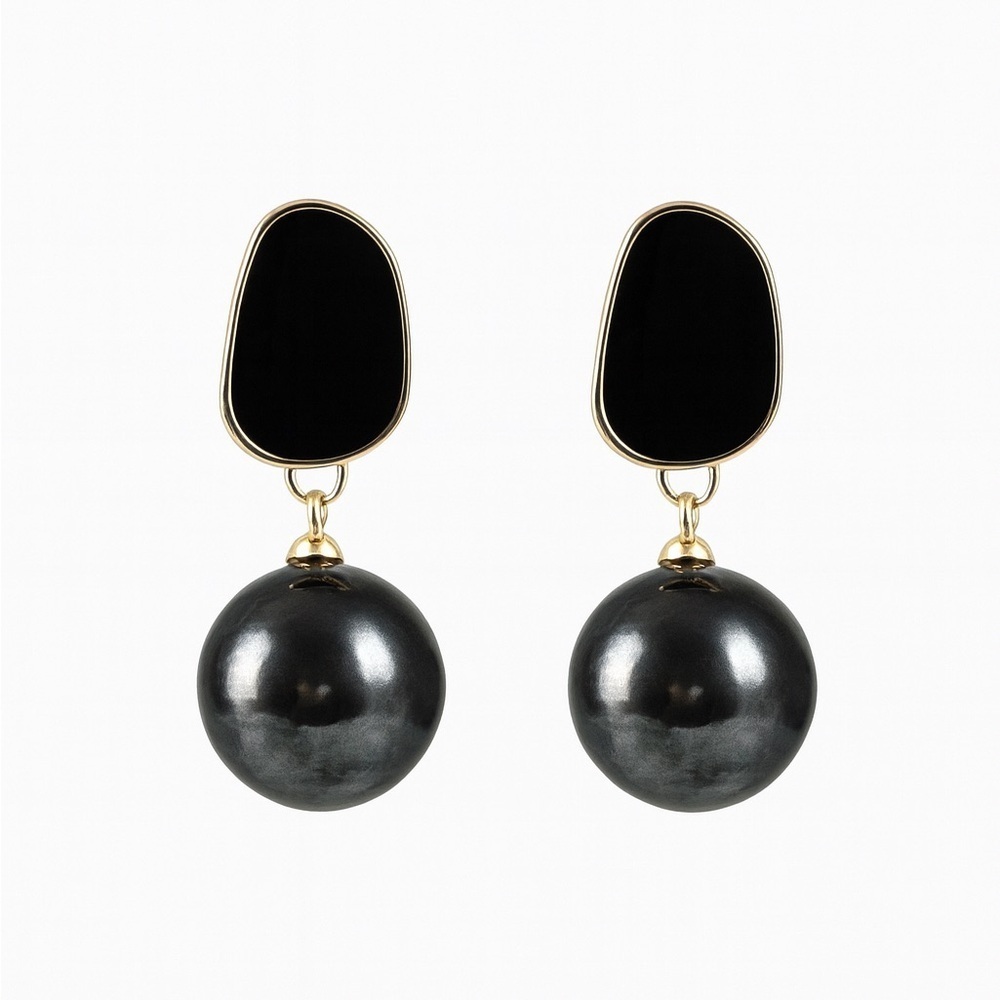Elegant Black Shine Earrings